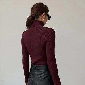 SOFT Burgundy Turtleneck